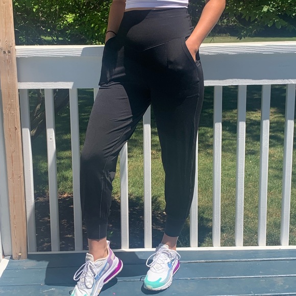 Aerie Offline Real Me Jogger - Picture 4 of 4